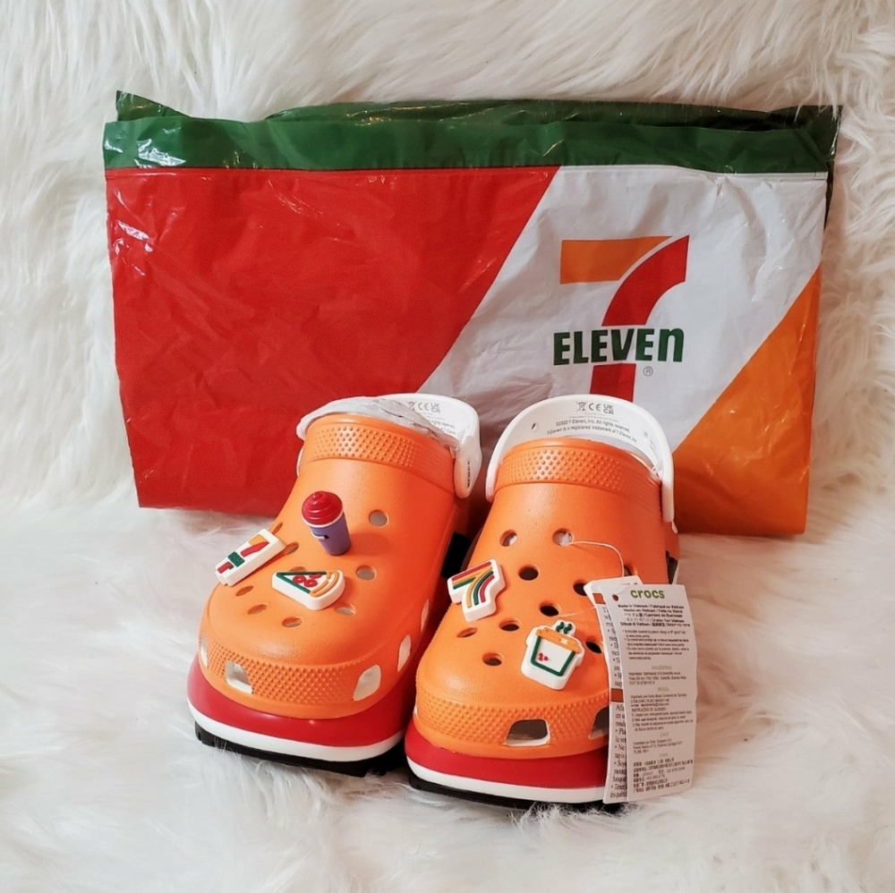 7 eleven Mega Crush Crocs NEW 8
